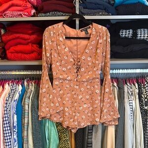 Dandelion White terracotta long bell sleeve back zipper closure romper size S